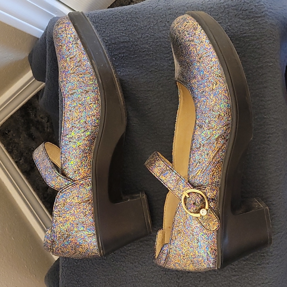 Alegria heels